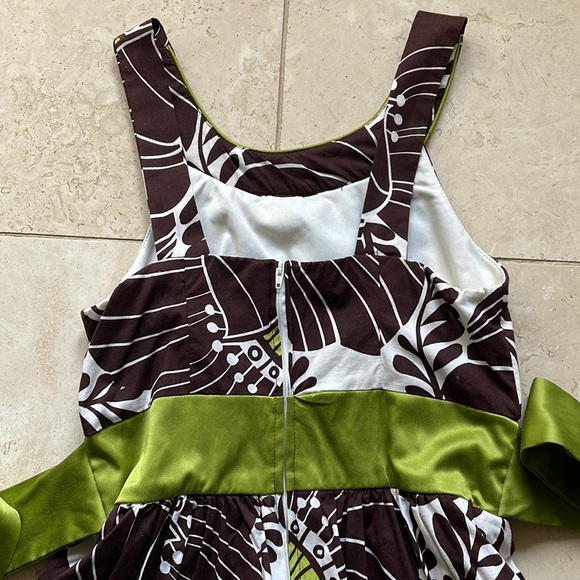 Brown White Green Floral Print TeezeMe Dress Size 7 - Picture 8 of 10